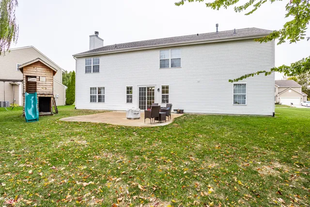 $389,900 | 6589 Avalon Boulevard, Avon, IN 46123