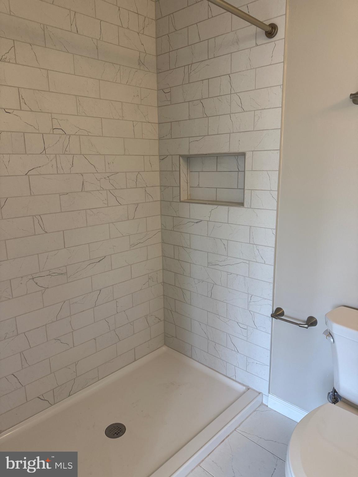 7 Orchard Alley Spring Spring City, PA 19475 - Photo 24 of 47 Primary Bath Shower