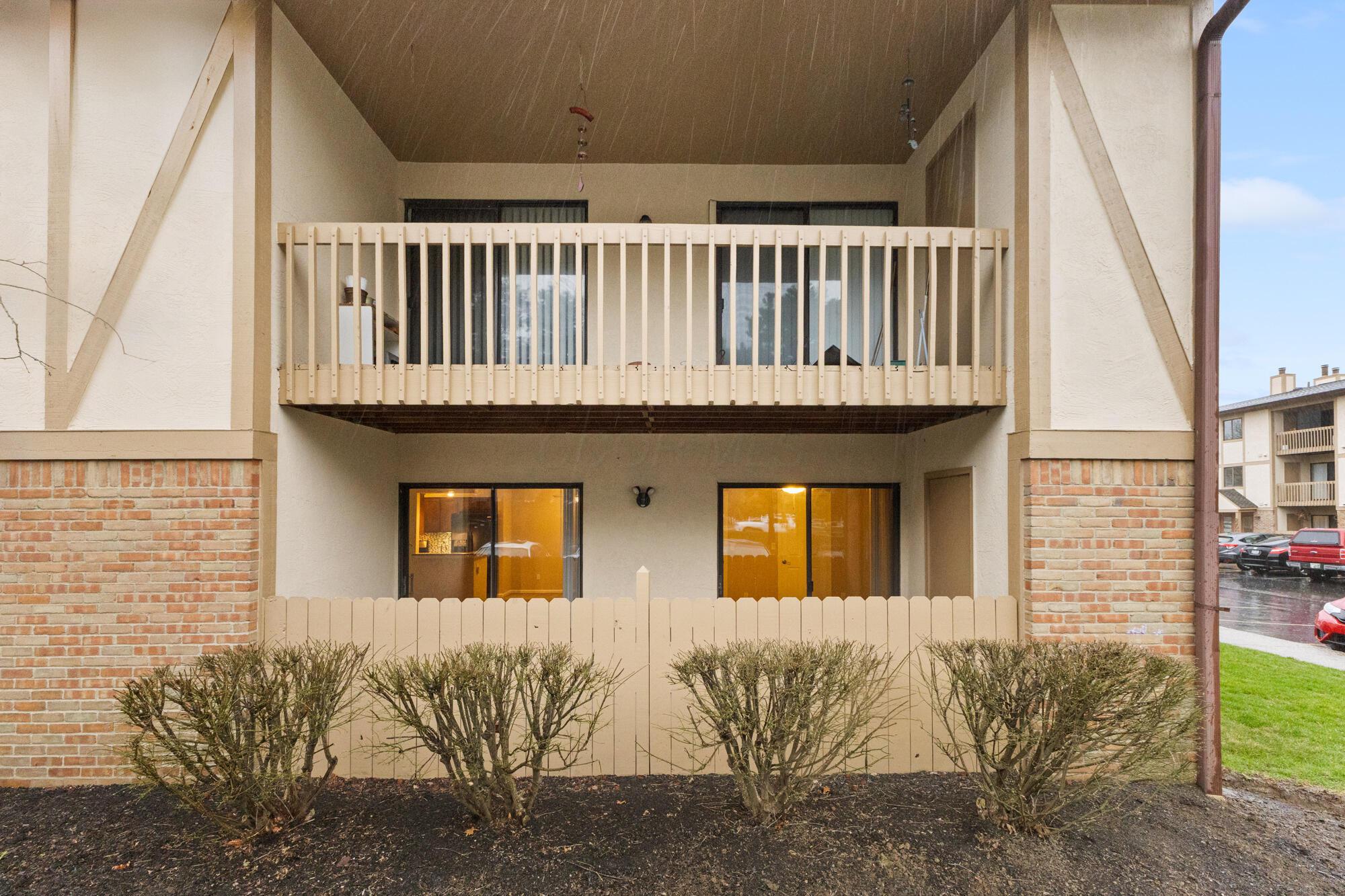 2176 Hedgerow Road, Unit 2176D Columbus, OH 43220 - Photo 2 of 24 3_3