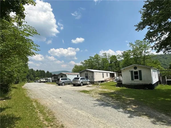 $990,000 | 1389 Indian Creek Valley Road, Melcroft, PA 15462