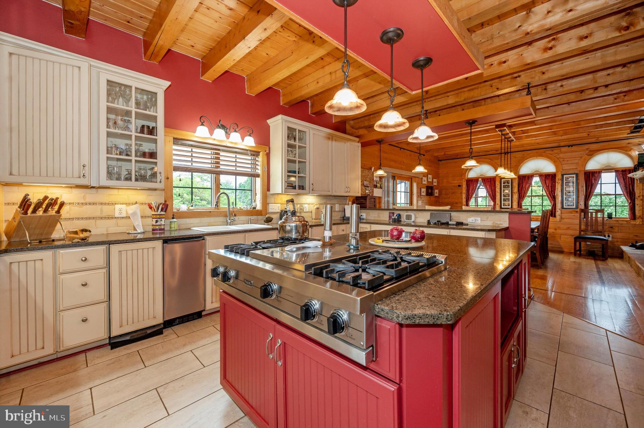 24220 Kings Valley Road Damascus, MD 20872 - Photo 13 of 136 Gallery Image 13