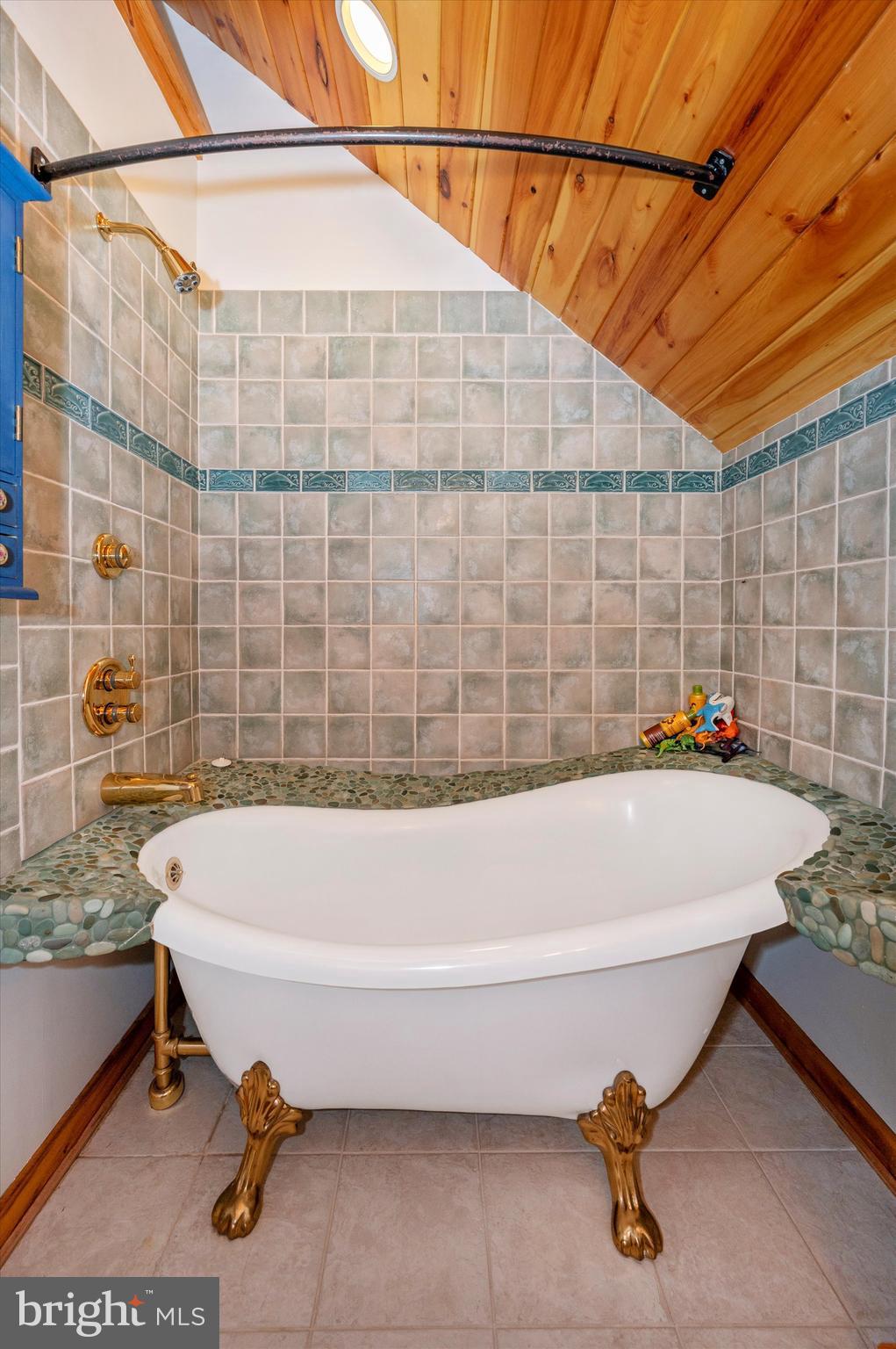 24220 Kings Valley Road Damascus, MD 20872 - Photo 27 of 136 Gallery Image 27