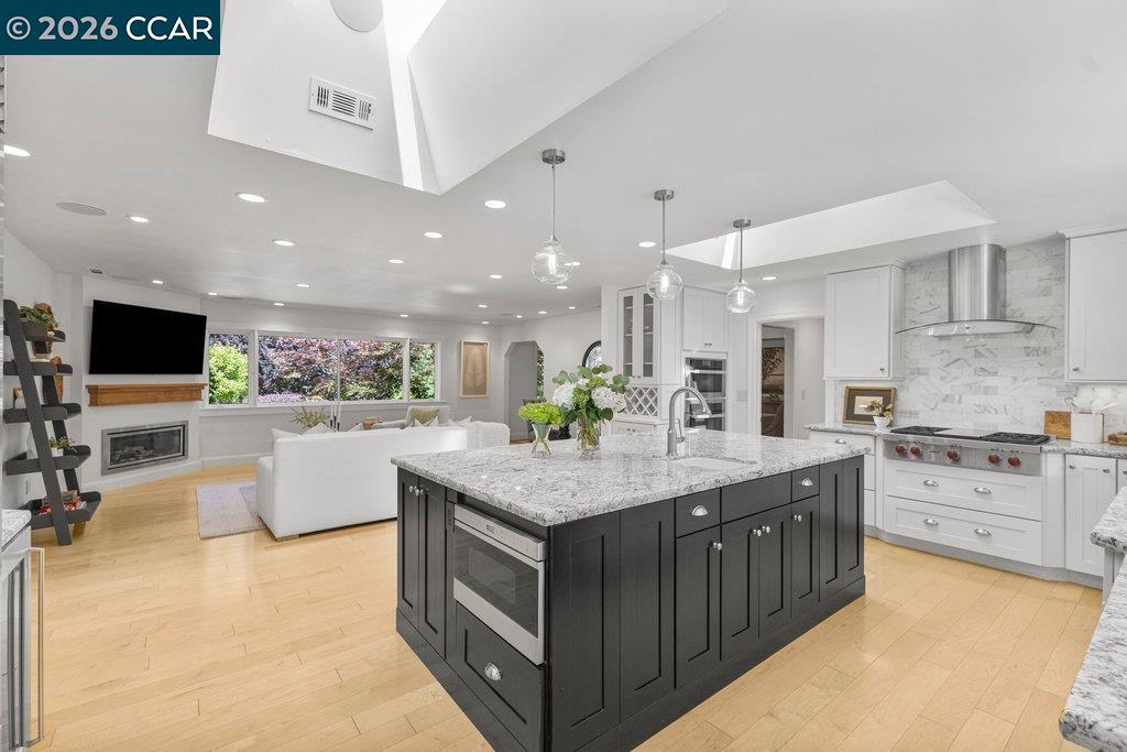 189 Oak Road Alamo, CA 94507 - Photo 12 of 86