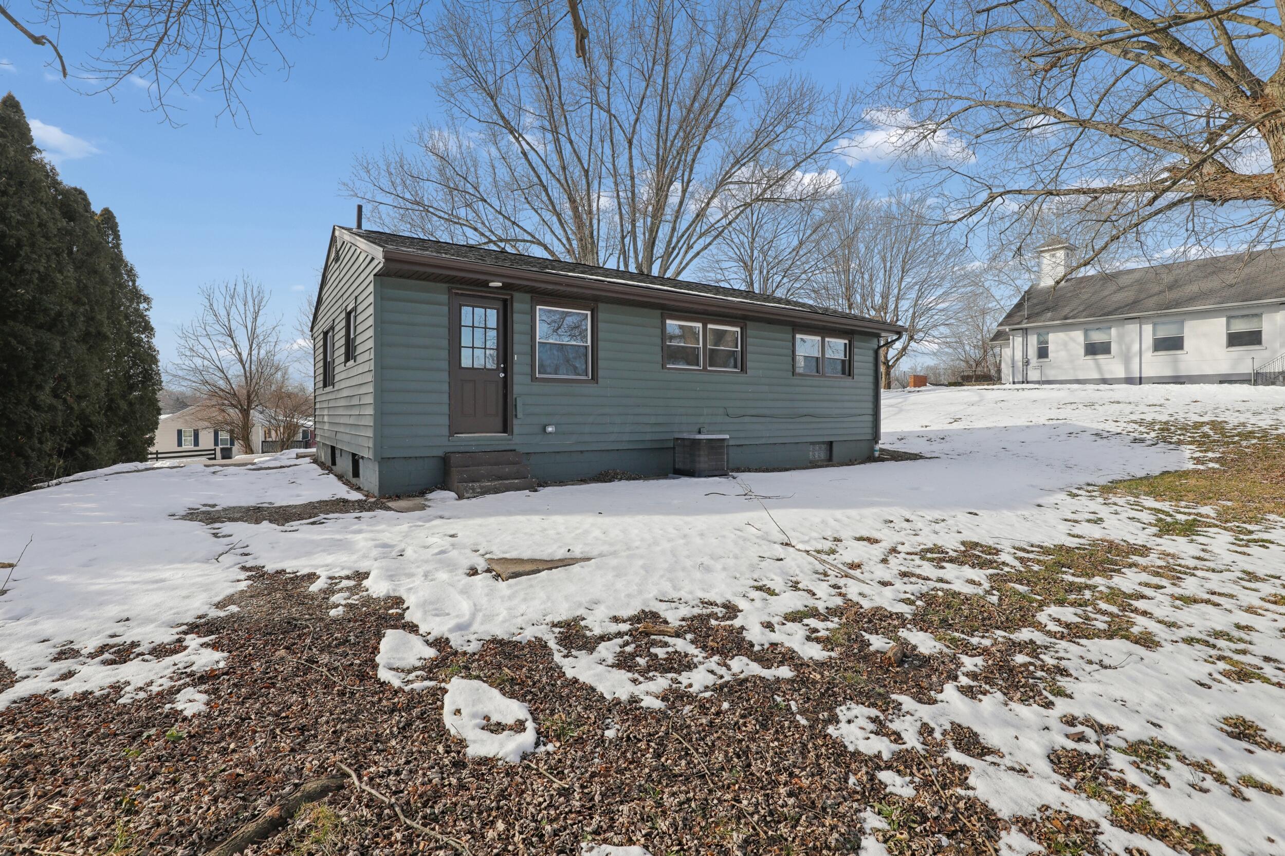 5684 Olive Road Franklin, OH 45005 - Photo 3 of 31 30__b6a0401