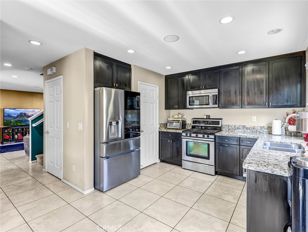 15542 Orange Avenue Paramount, CA 90723 - Photo 19 of 50