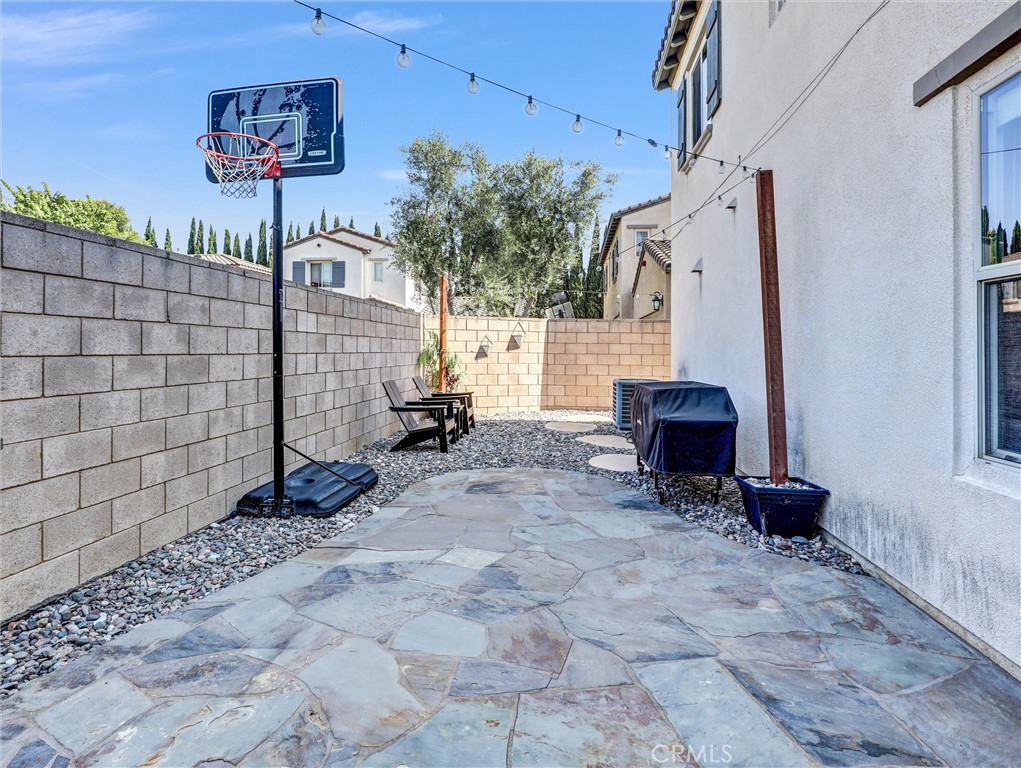 15542 Orange Avenue Paramount, CA 90723 - Photo 40 of 50