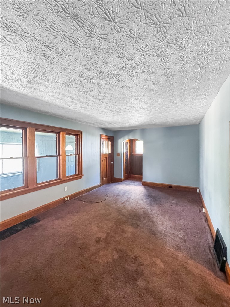 2041 13th Street Southwest Akron, OH 44314 - Photo 8 of 20