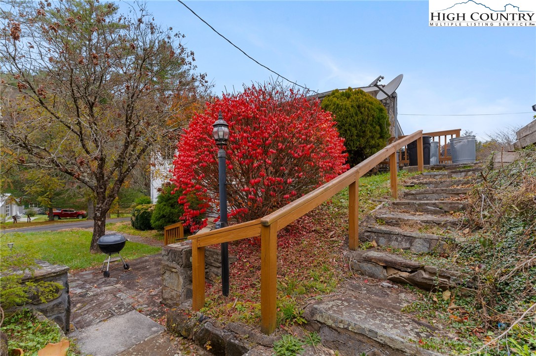 339 Stillhouse Branch Road Laurel Springs, NC 28644 - Photo 18 of 50