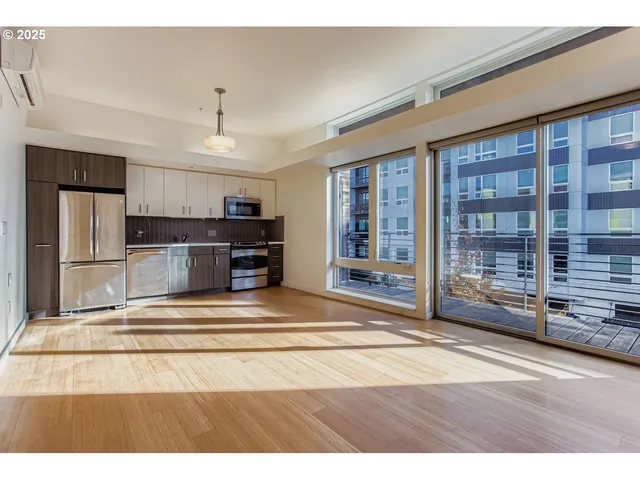 $289,000 | 1455 North Killingsworth Street, Unit 313, Portland, OR 97217
