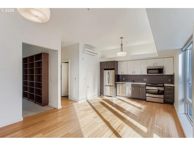 $289,000 | 1455 North Killingsworth Street, Unit 313, Portland, OR 97217