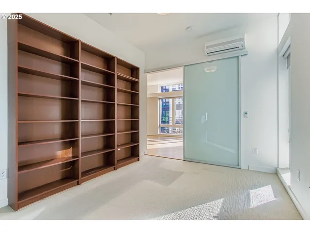 $289,000 | 1455 North Killingsworth Street, Unit 313, Portland, OR 97217