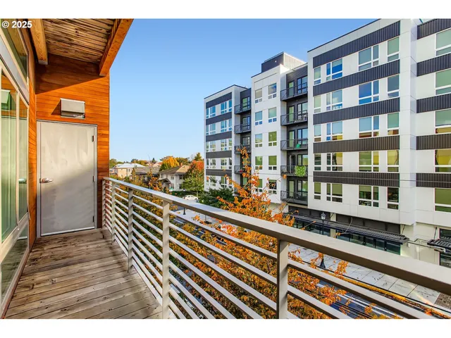 $289,000 | 1455 North Killingsworth Street, Unit 313, Portland, OR 97217
