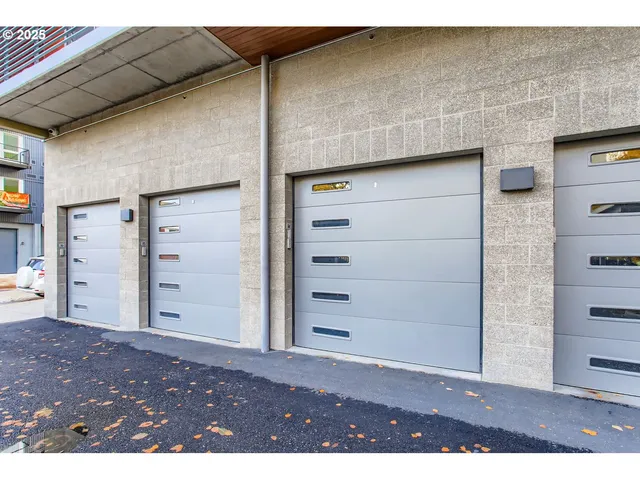 $289,000 | 1455 North Killingsworth Street, Unit 313, Portland, OR 97217