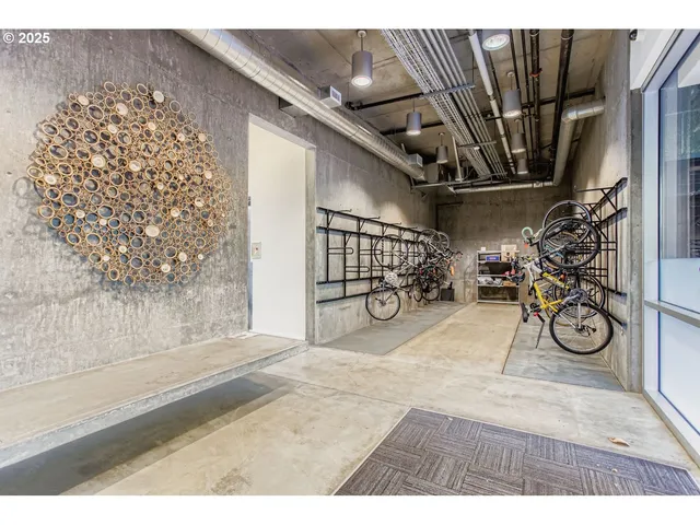 $289,000 | 1455 North Killingsworth Street, Unit 313, Portland, OR 97217