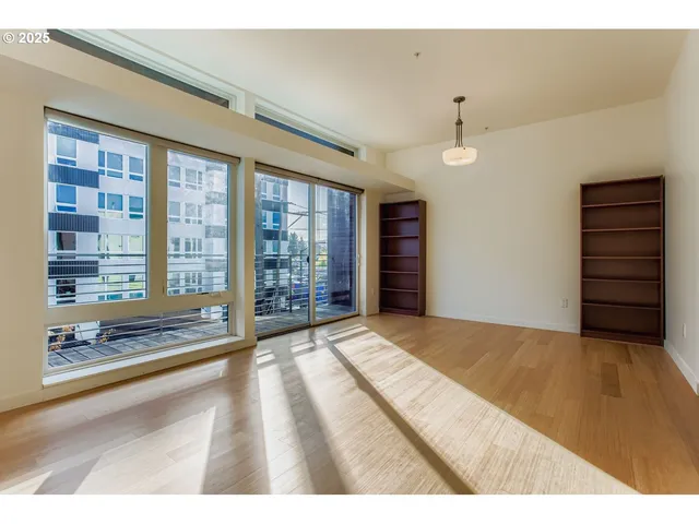 $289,000 | 1455 North Killingsworth Street, Unit 313, Portland, OR 97217