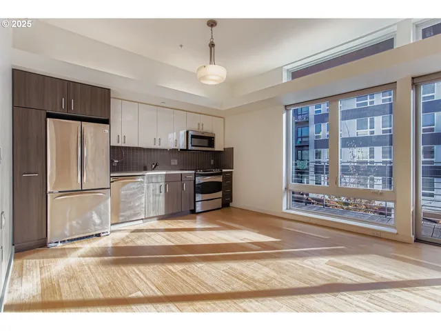 $289,000 | 1455 North Killingsworth Street, Unit 313, Portland, OR 97217