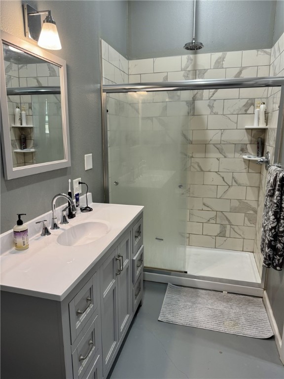 967 Little Mississippi Cemetery Road, Unit COUNTYROAD Franklin, TX 77856 - Photo 18 of 27 a bathroom with a sink and a mirror