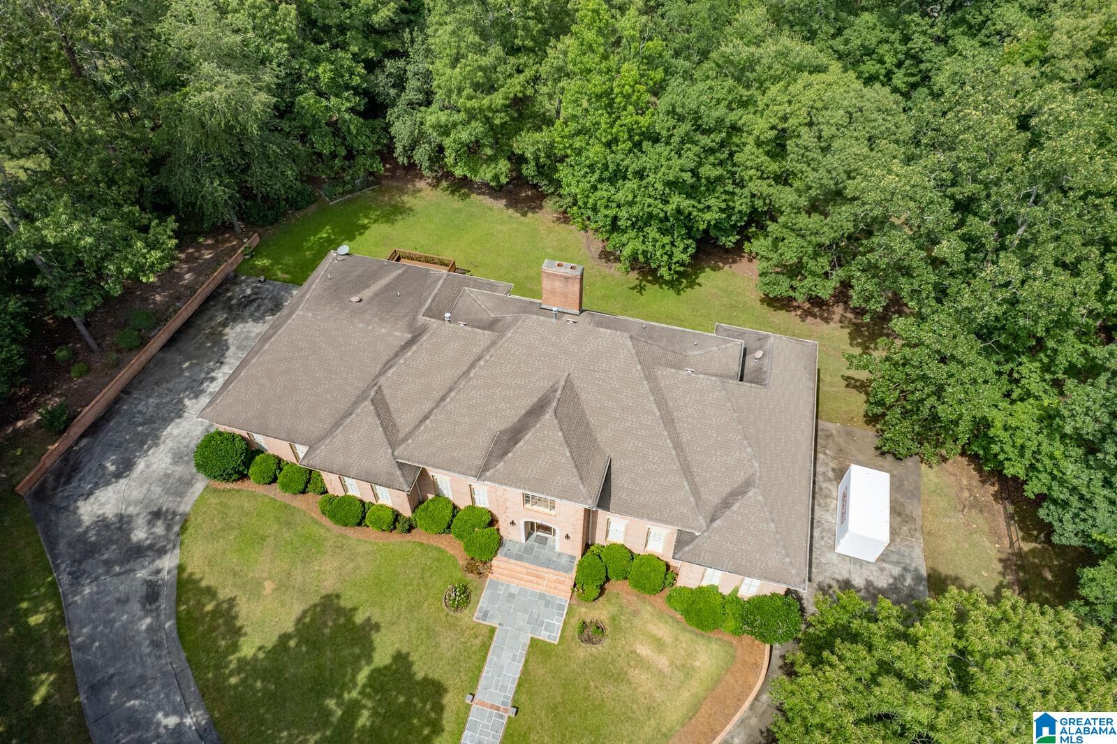 290 Valley View Road Pelham, AL 35124 - Photo 3 of 50