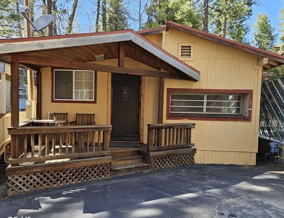 $32,000 | 25955 Highway 243, Unit 40, Idyllwild, CA 92549