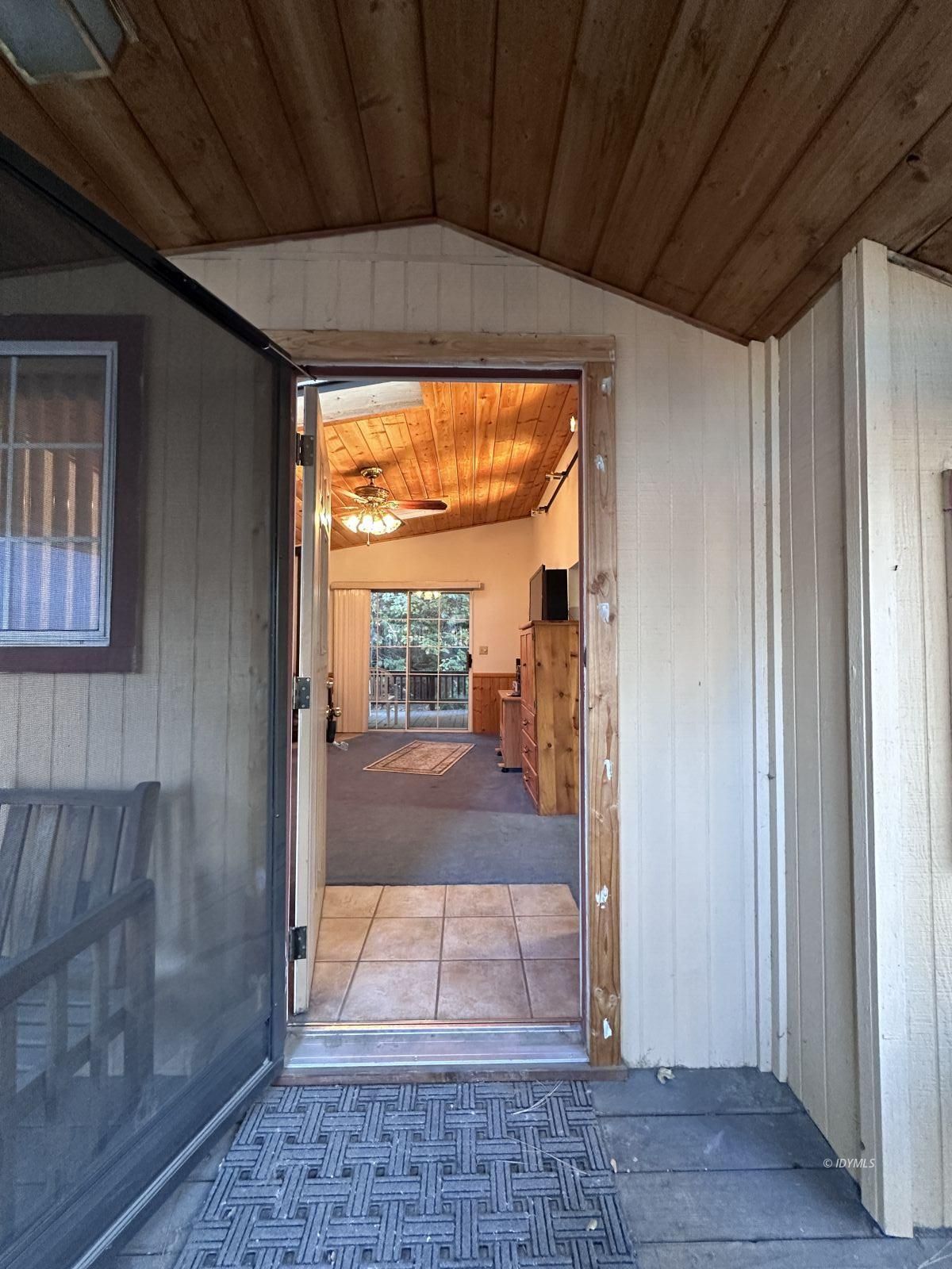 25955 Highway 243, Unit 40 Idyllwild, CA 92549 - Photo 17 of 32 a view of entryway