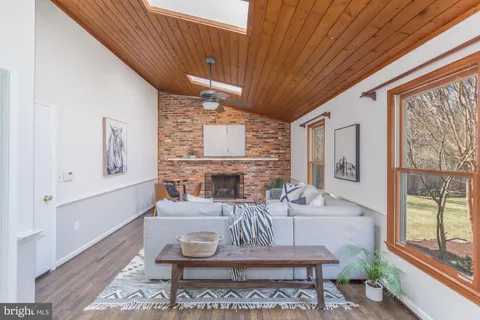 $1,095,000 | 16217 Whitehaven Road, Silver Spring, MD 20906