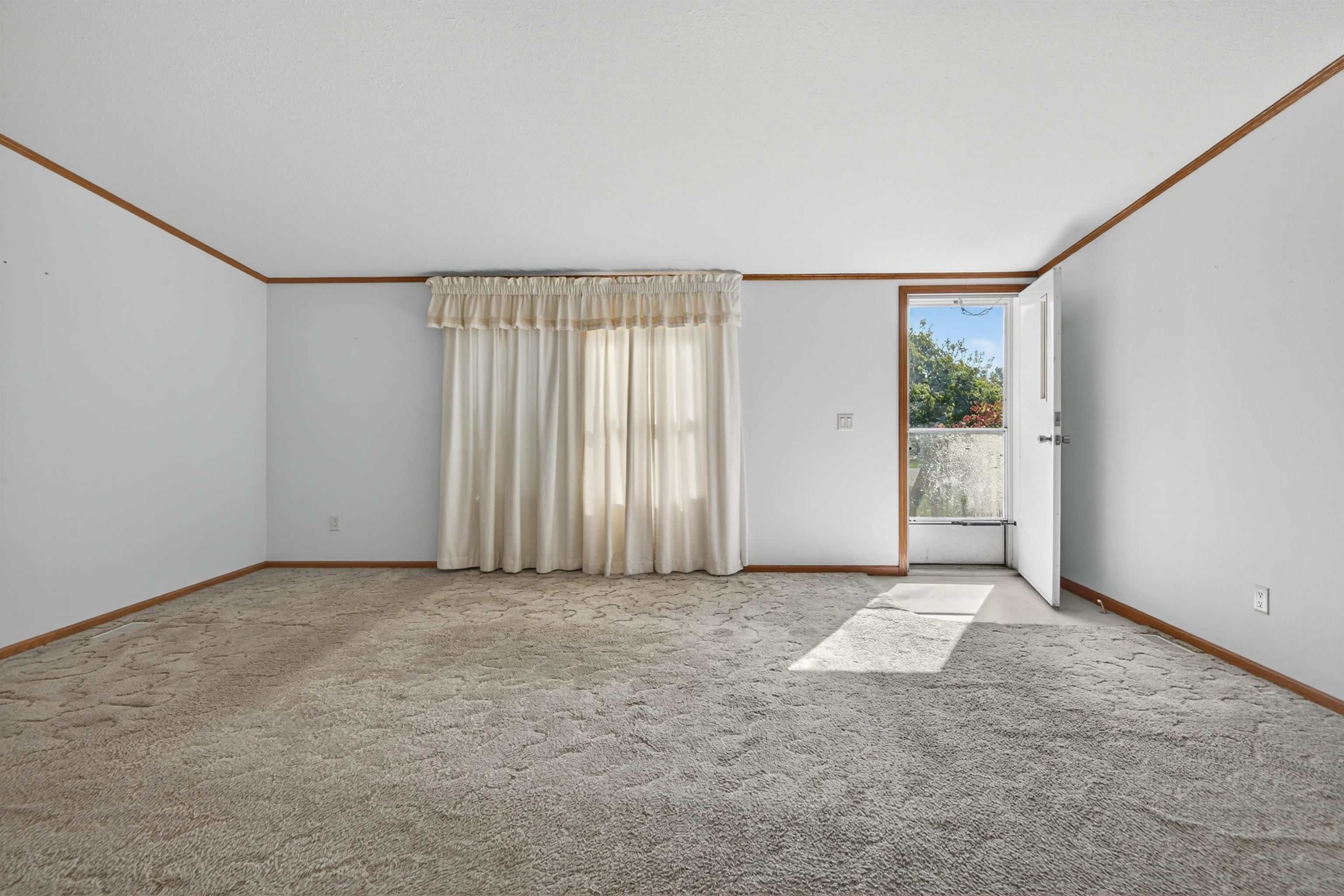 605 Alma Street Pound, WI 54161 - Photo 6 of 30