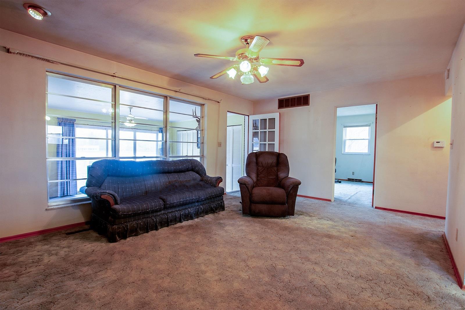 4828 Club Congress Road Waterloo, IL 62298 - Photo 6 of 34