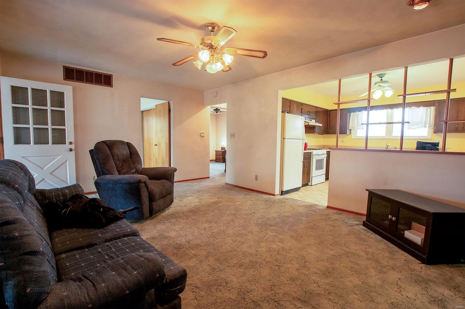 4828 Club Congress Road Waterloo, IL 62298 - Photo 8 of 34