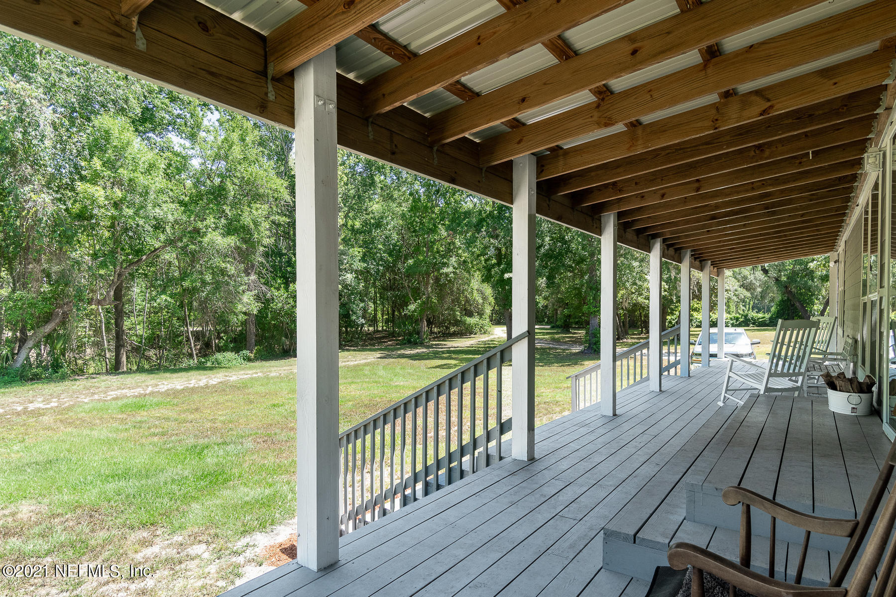 8020 Breezy Point Road Melrose, FL 32666 - Photo 24 of 39 Ext Front Porch a