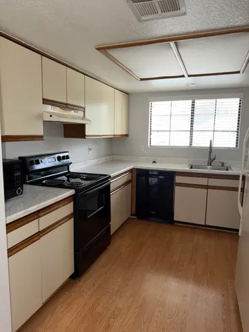 $2,400 | 2701 East Mesquite Avenue, Unit S86, Palm Springs, CA 92264