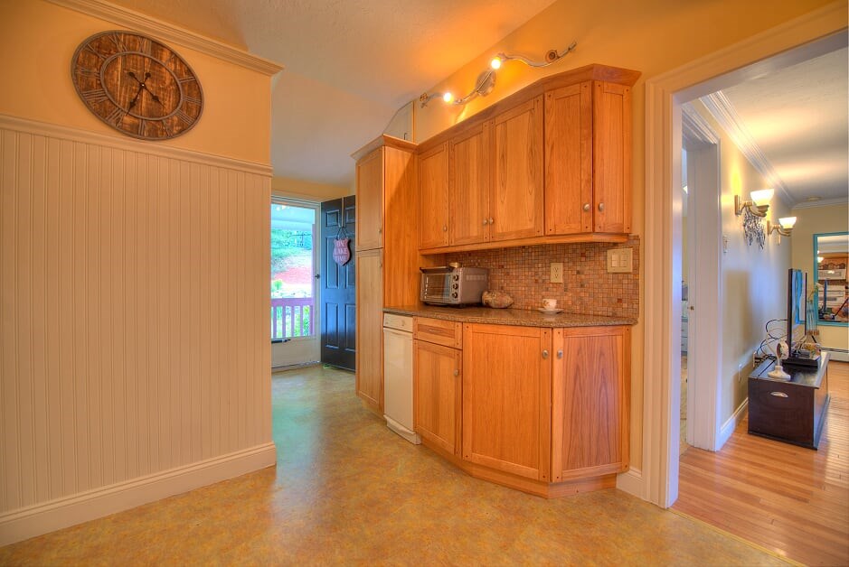 38 Doiron Road Windham, NH 03087 - Photo 8 of 17