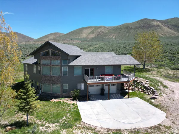 $925,000 | 1940 East Shore Road, St. Charles, ID 83272