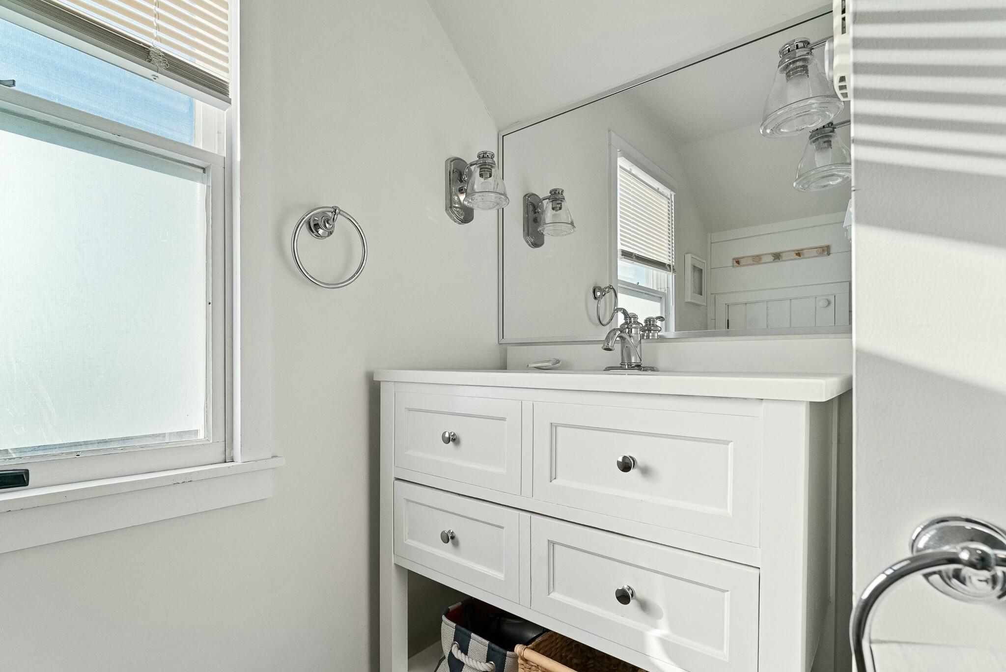 79 Ocean Avenue, Unit 9 Wells, ME 04090 - Photo 19 of 31 Bathroom Ocean Dunes #9