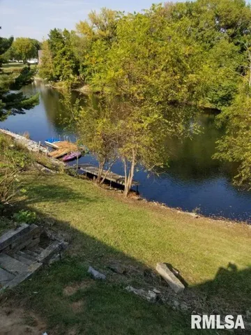 $299,900 | 209 Lake View Court, Colona, IL 61241