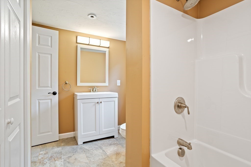 408 Taylor Road Stow, MA 01775 - Photo 28 of 38