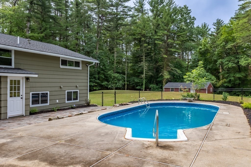408 Taylor Road Stow, MA 01775 - Photo 34 of 38