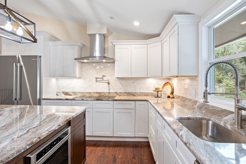 408 Taylor Road Stow, MA 01775 - Photo 9 of 38