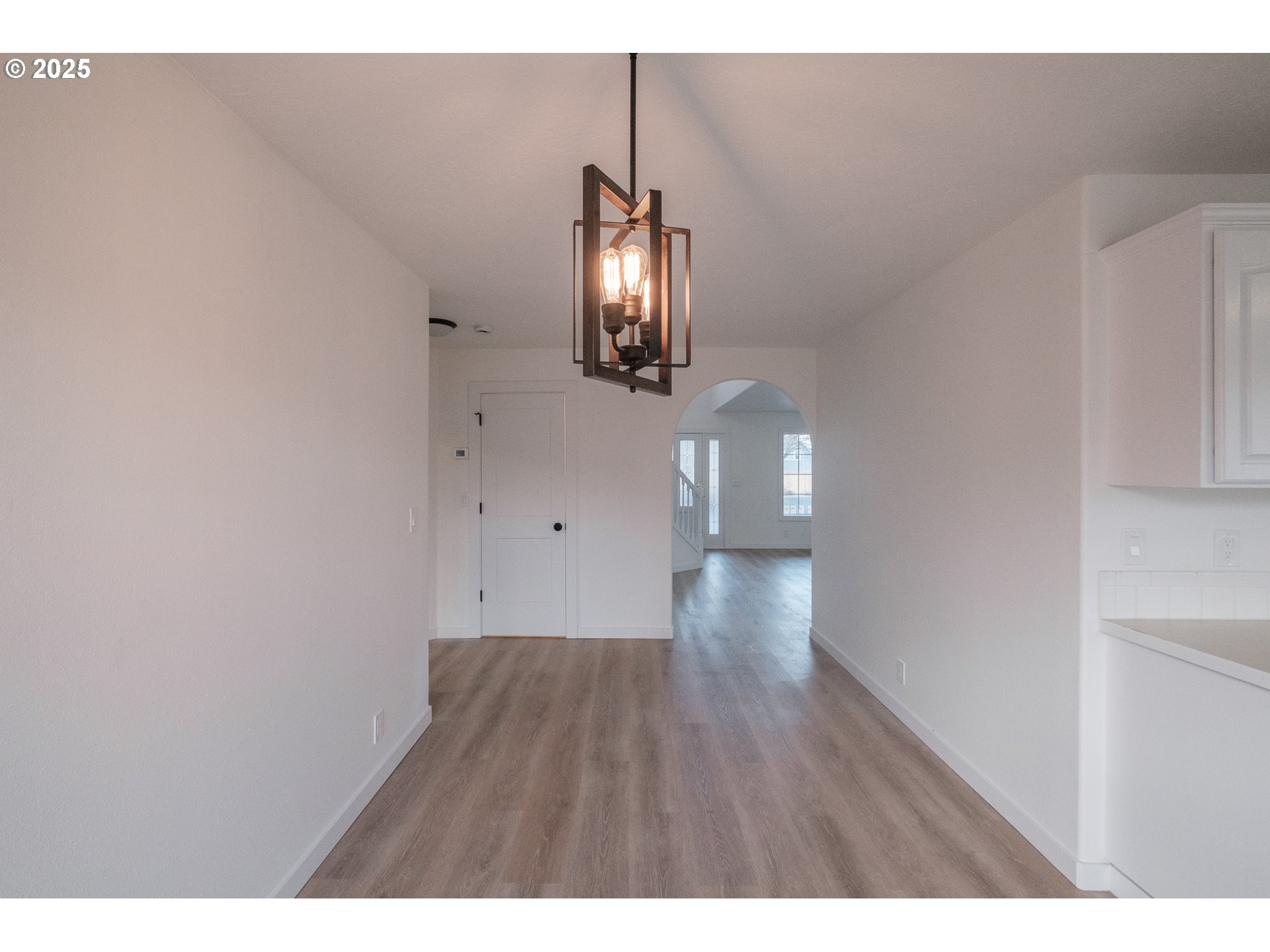 91223 Rustic Court Eugene, OR 97408 - Photo 11 of 47