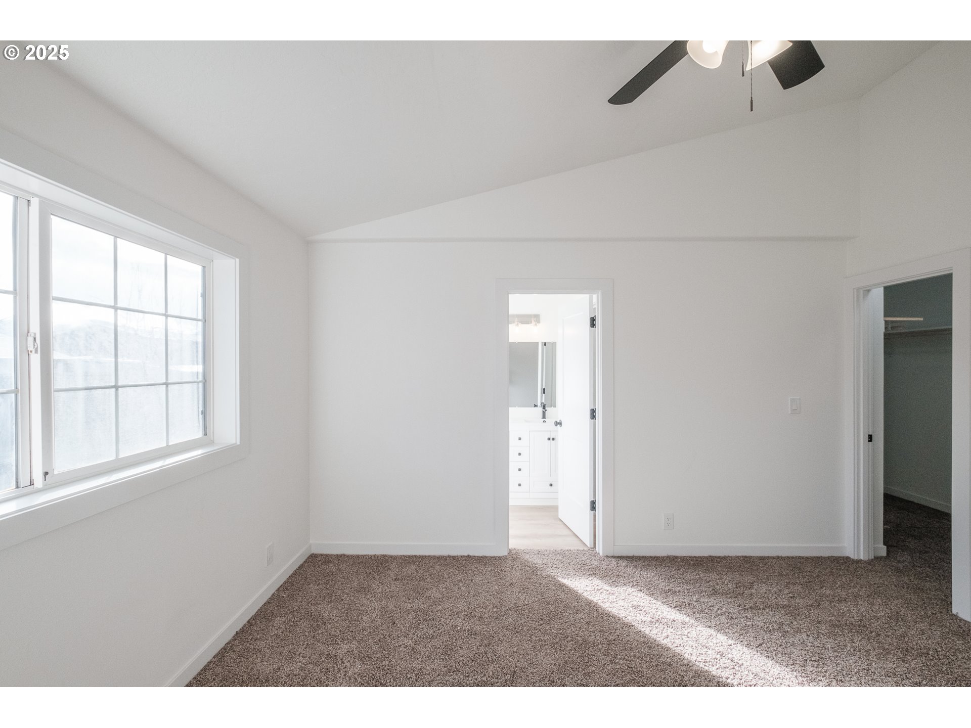 91223 Rustic Court Eugene, OR 97408 - Photo 22 of 47