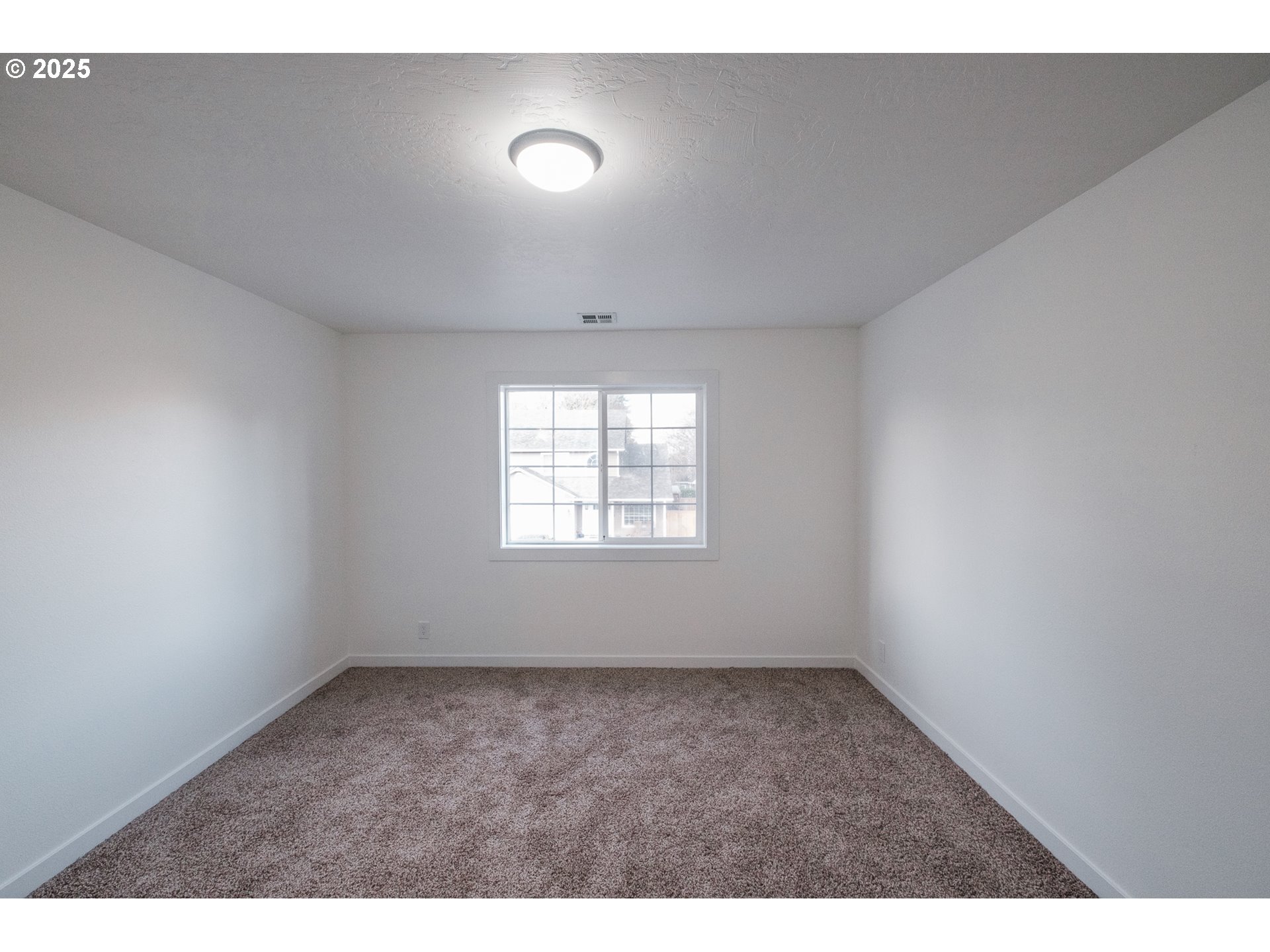 91223 Rustic Court Eugene, OR 97408 - Photo 31 of 47