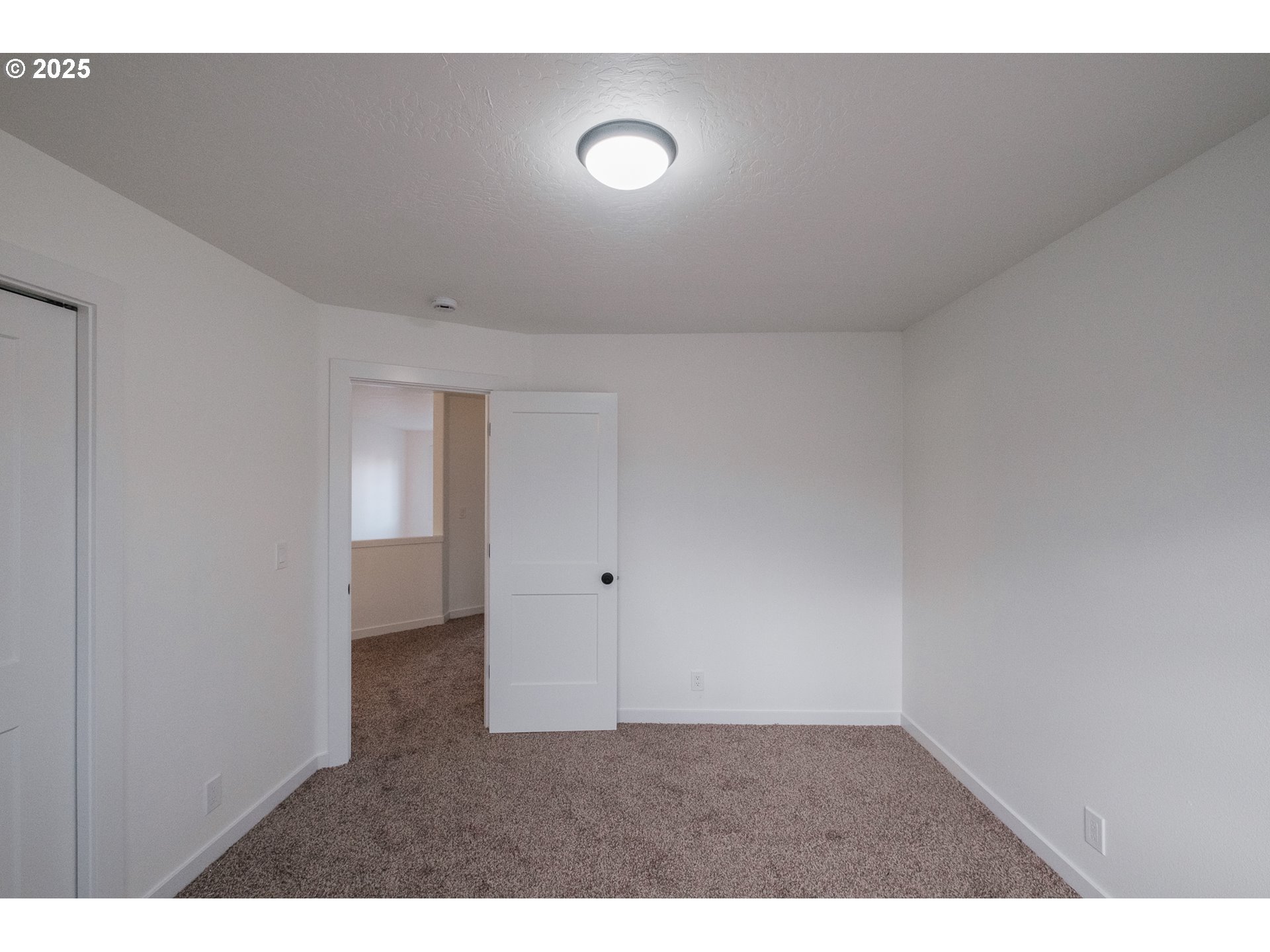 91223 Rustic Court Eugene, OR 97408 - Photo 34 of 47