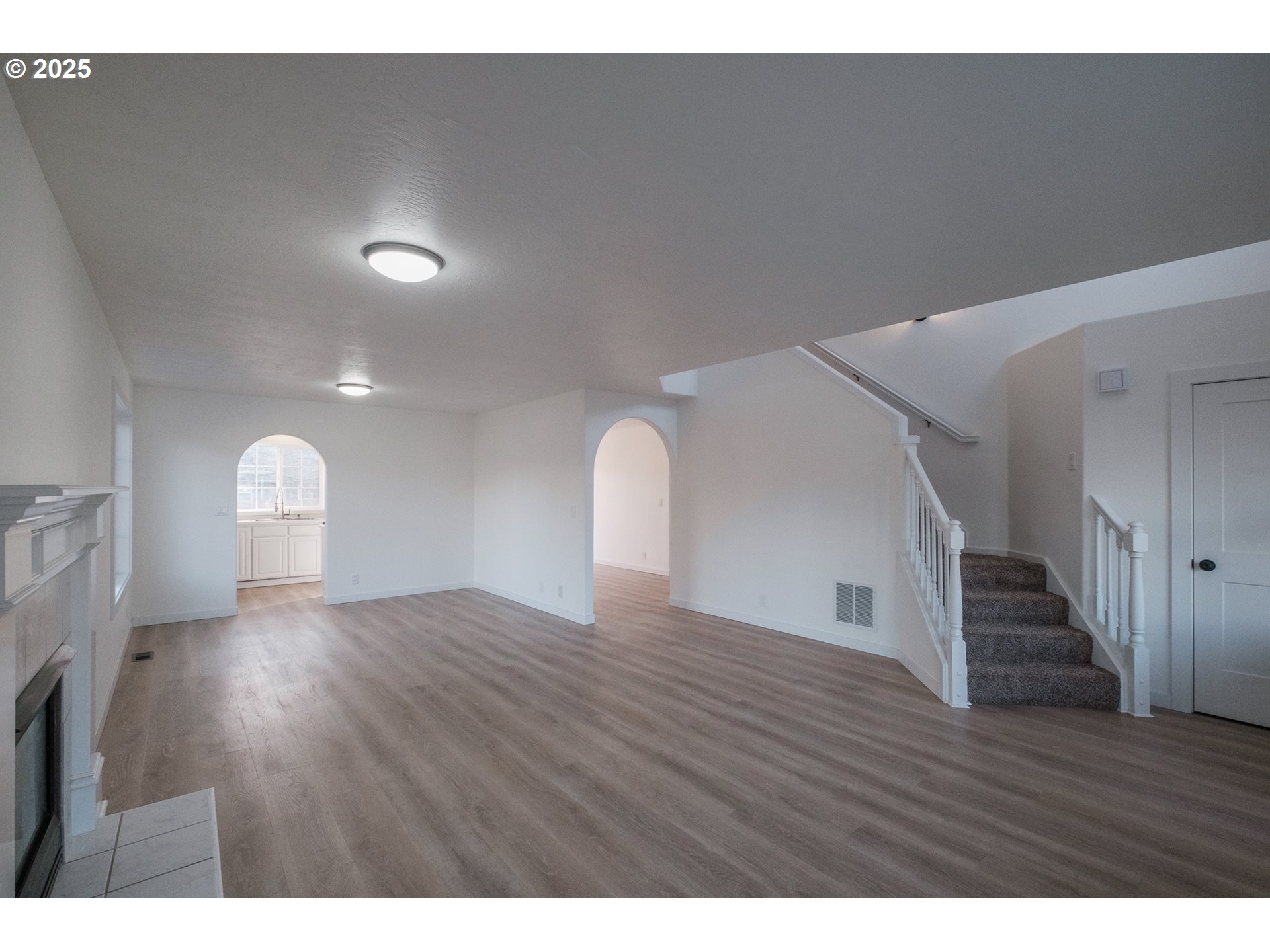 91223 Rustic Court Eugene, OR 97408 - Photo 5 of 47