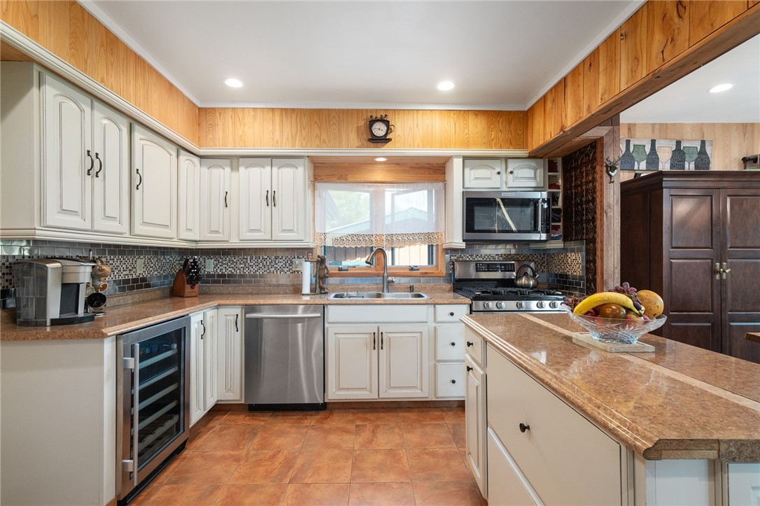 734 Post Road Franklin, NY 13775 - Photo 8 of 50