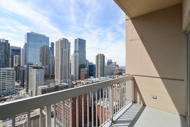 545 North Dearborn Street, Unit 3108 Chicago, IL 60654 - Photo 10 of 18