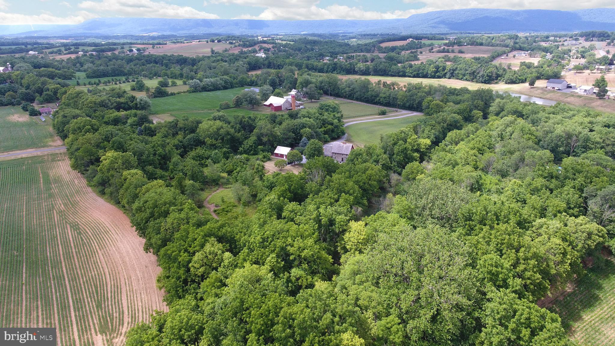 1120 Creek Road Carlisle, PA 17015 - Photo 10 of 59 Gallery Image 10