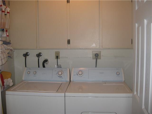 23345 Carolwood Lane, Unit 5109 Boca Raton, FL 33428 - Photo 11 of 14 Laundry Room