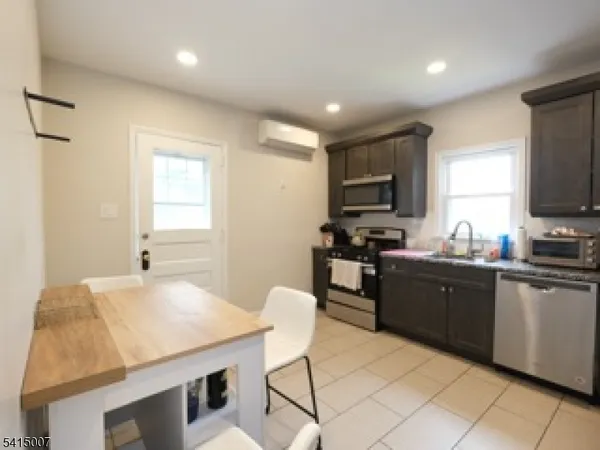 $3,500 | 2 Grant Avenue, Somerville, NJ 08876