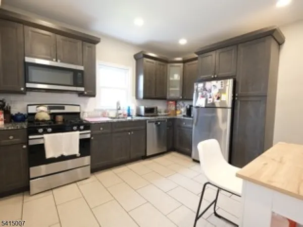 $3,500 | 2 Grant Avenue, Somerville, NJ 08876