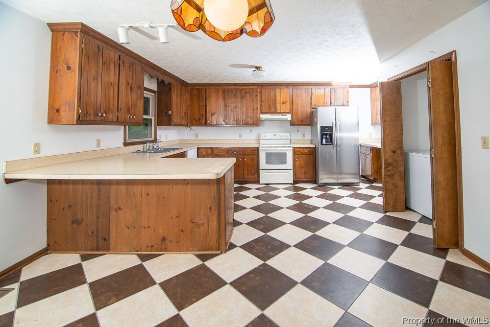 109 Warrens Pond Road Toano, VA 23168 - Photo 8 of 28 Gallery Image 8