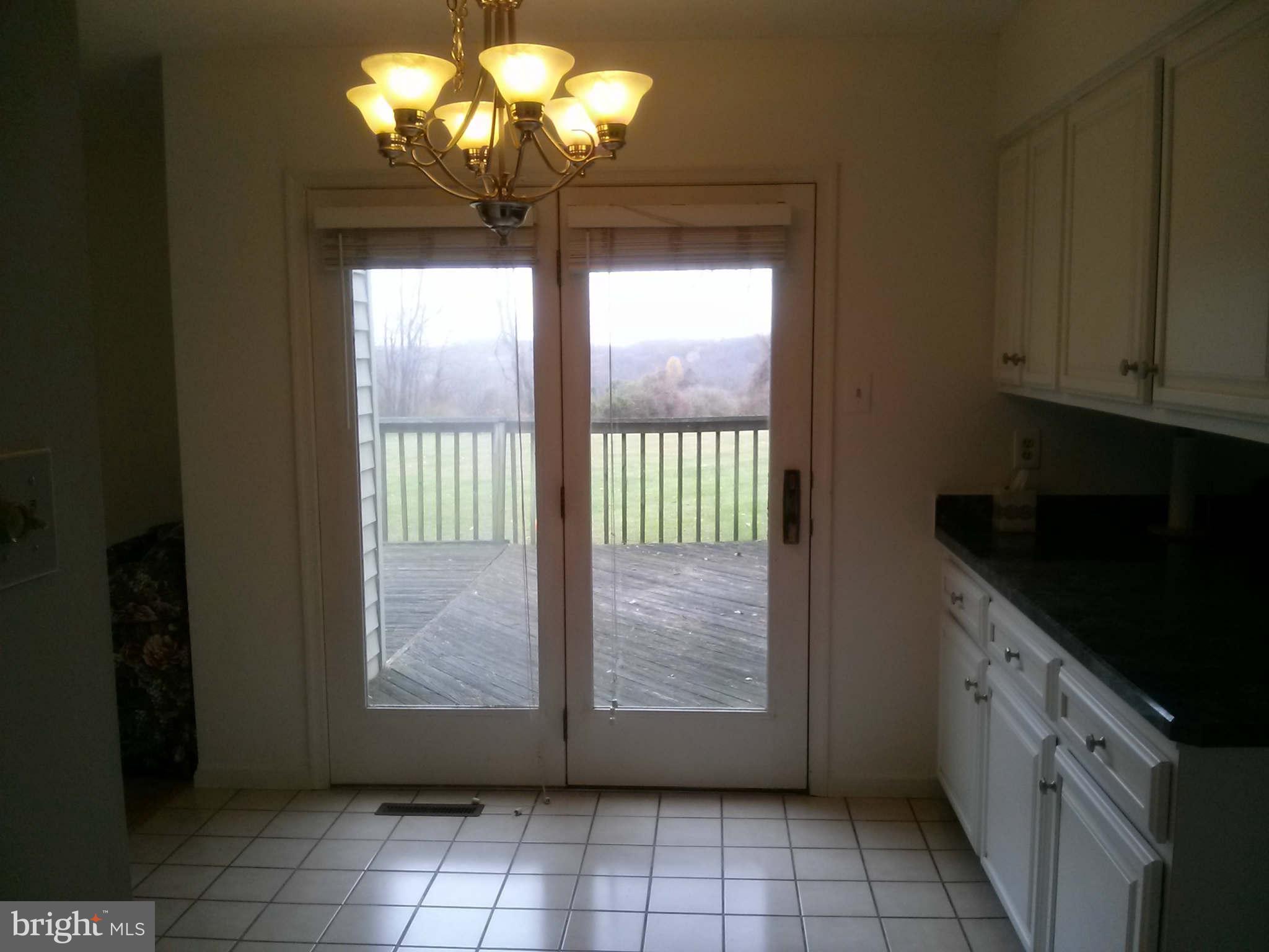 4715 Mt Carmel Road Hampstead, MD 21074 - Photo 13 of 29 Kitchen